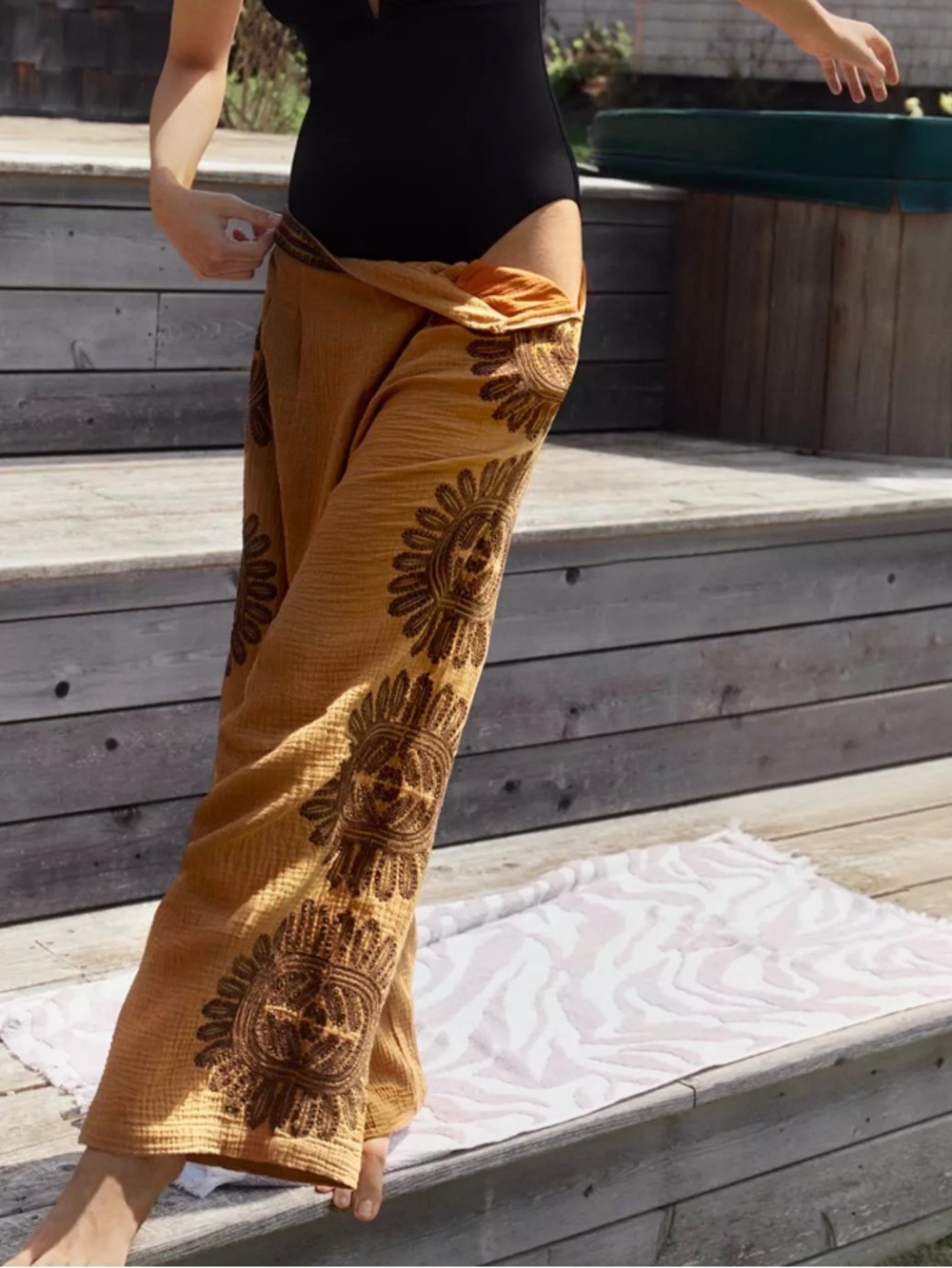 Anthropologie Ollari New York Embroidered Wide Leg Embroidered Linen Blend Pants